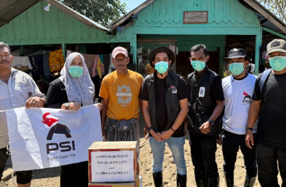 PSI Aceh Intensif Salurkan Bantuan ke Warga Terdampak Banjir Bandang di Bireuen