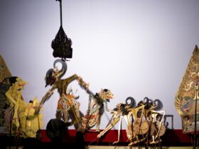 Apa Perbedaan antara Asimilasi dan Akulturasi Panduan Jelas dengan Contoh Indonesia