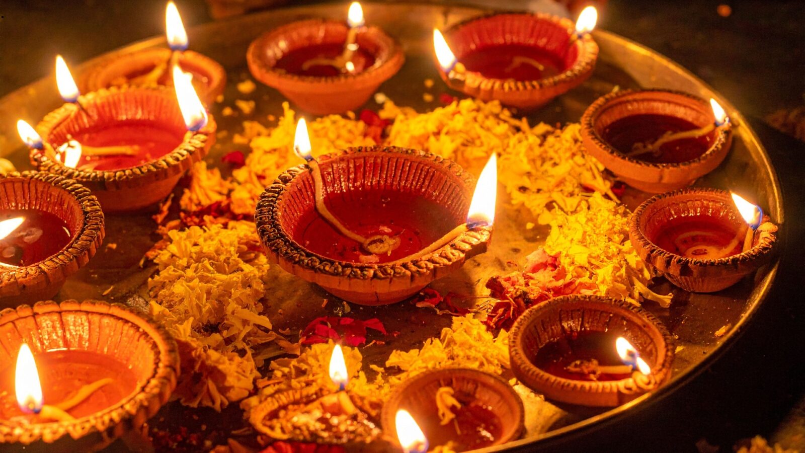 Perayaan Diwali: Makna, Tradisi, dan Keindahan Festival Cahaya di India