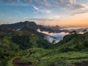 10 Gunung di Banten yang Indah dan Cocok untuk Pendakian Pemula